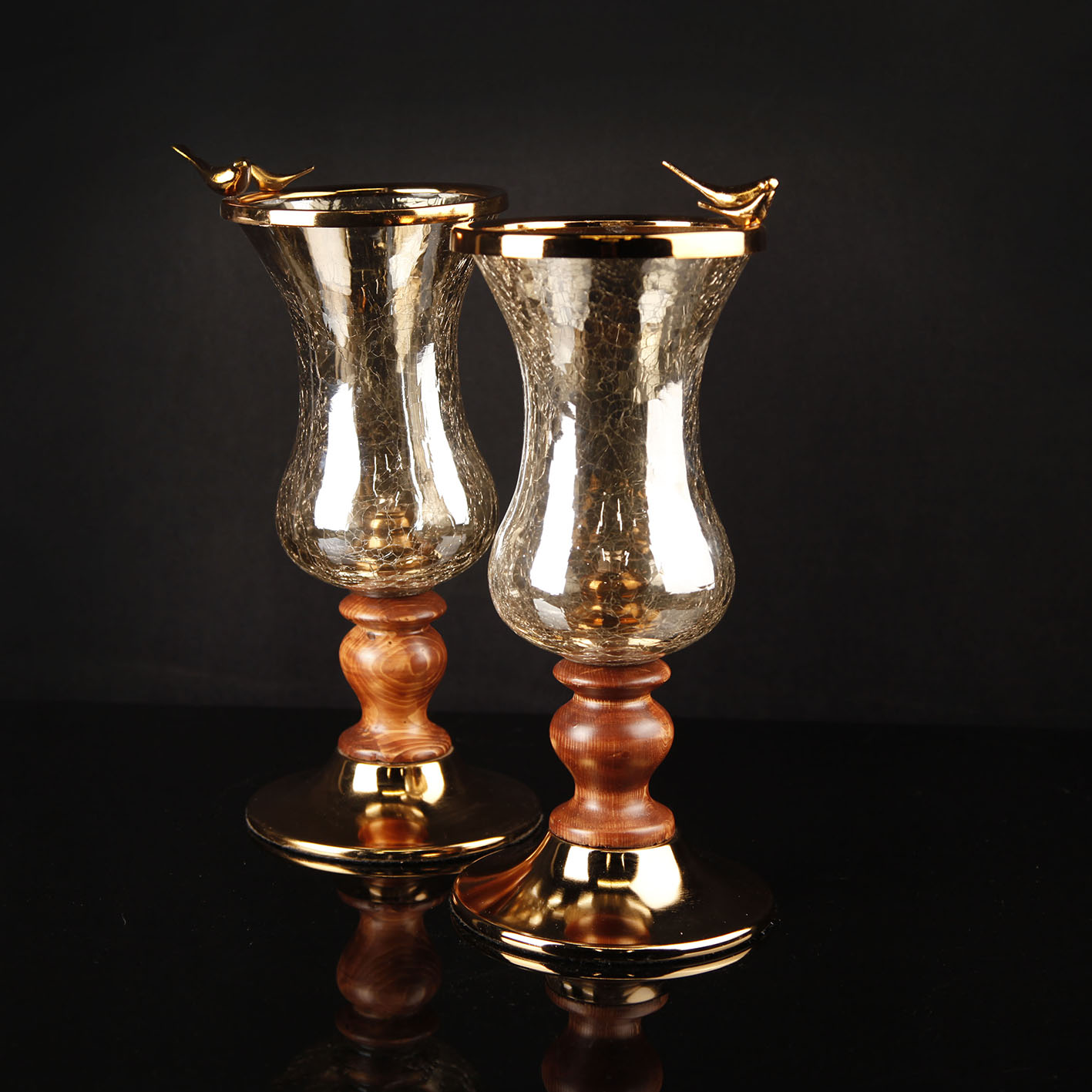 گلدان لاله پایه چوب